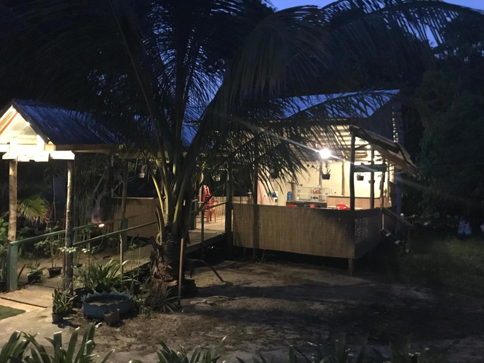 Naks Shack Hostel Koh Ta Kiev Exterior photo