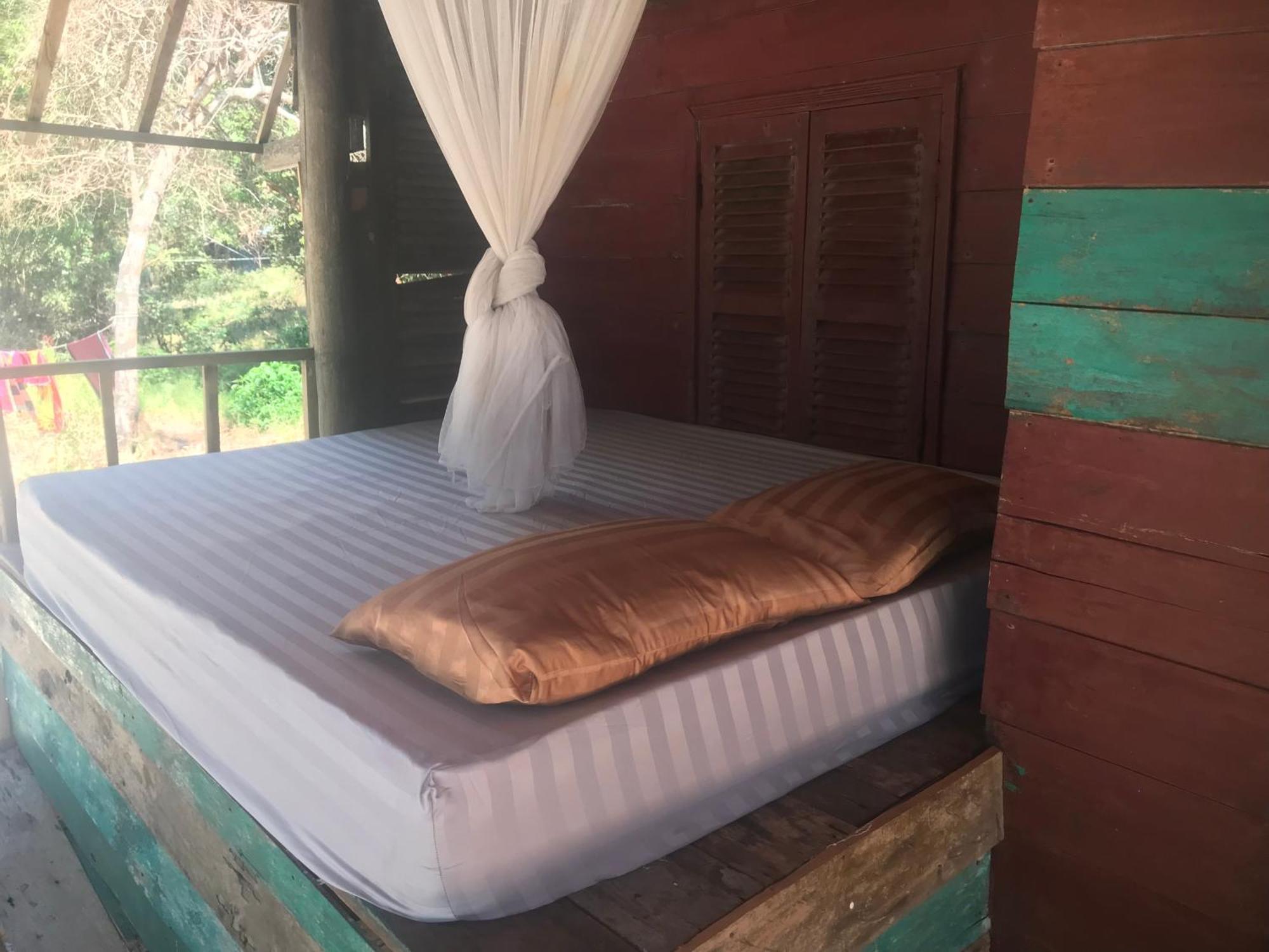 Naks Shack Hostel Koh Ta Kiev Exterior photo